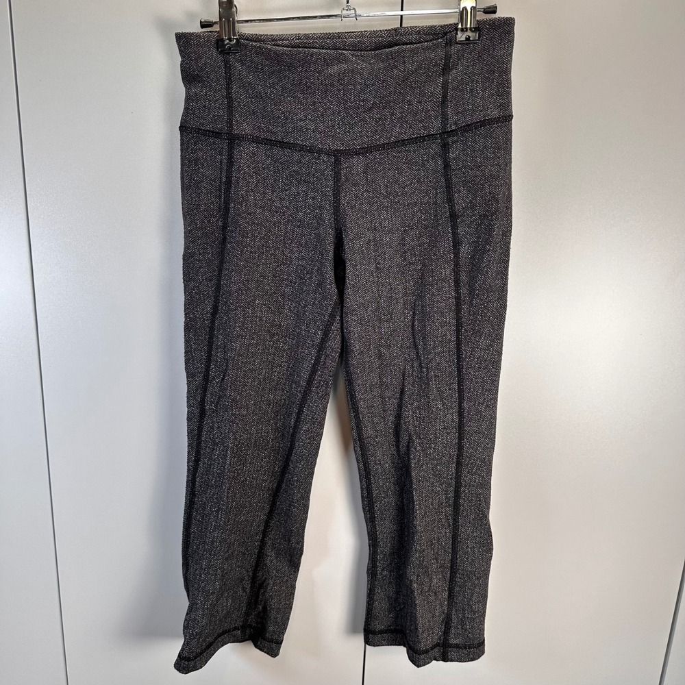 Lululemon Womens Size 4 Herringbone Crop Leggings Athletic Activewear Athleisure